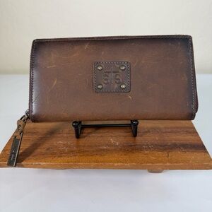 STS Ranchwear Baroness Bifold Zip Wallet Distressed Brown Full Grain Leather EUC